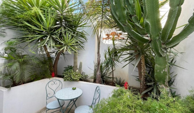 Macallè Suite Noto, charme e relax con giardino