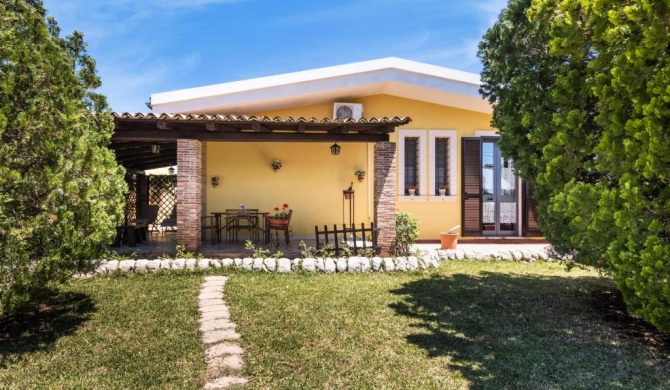 Villa Kalos near the sandy beach, parking & wifi