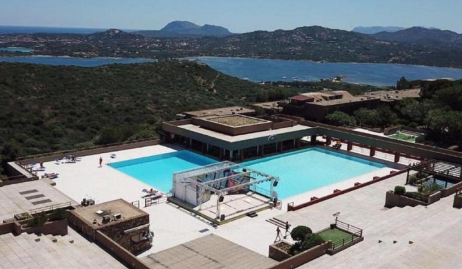 Nice apartment in Olbia with shared pool