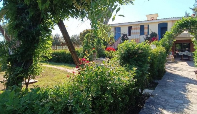 Villa a 50 metri dal mare