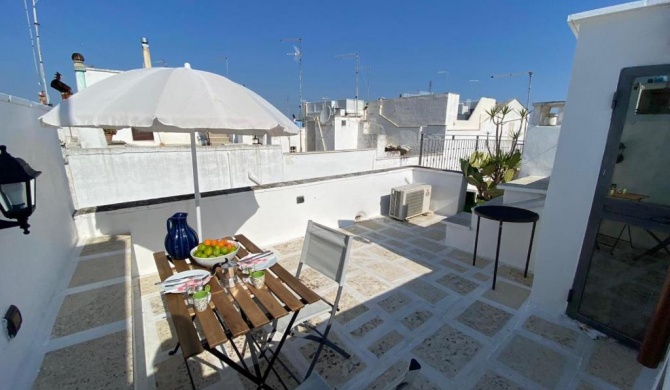 Cozy House in Ostuni with Panoramic Terraces