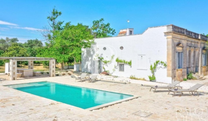 Masseria Pugliese DELUXE with indoor and outdoor pool