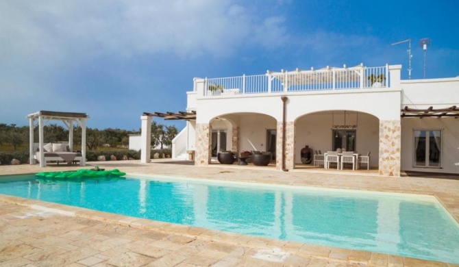 Villa Falgheri - Villa con piscina in Puglia