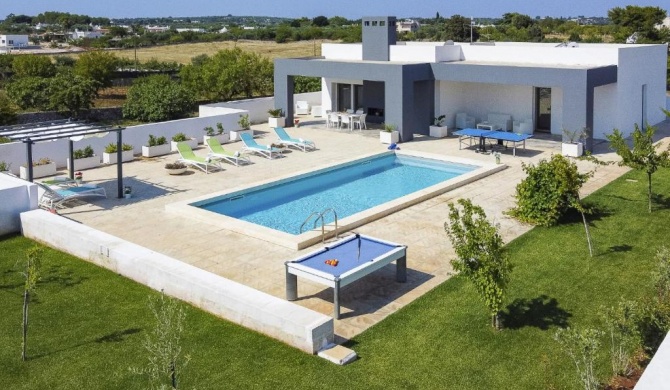 Villa La Corte Bianca by Villa Plus