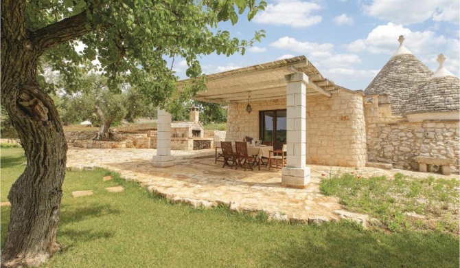 Nice home in Ostuni -BR- with 8 Bedrooms, WiFi and Outdoor swimming pool