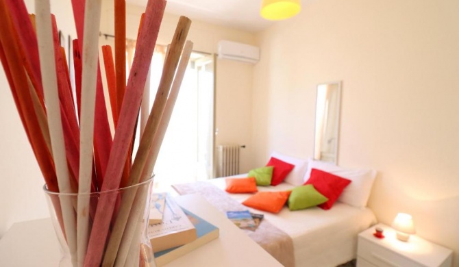 Holiday Apartment With Wi-fi, Air Conditioning And Balcony; Parking Available;