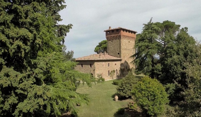 TORRE DI PACIANO 10&2, Emma Villas