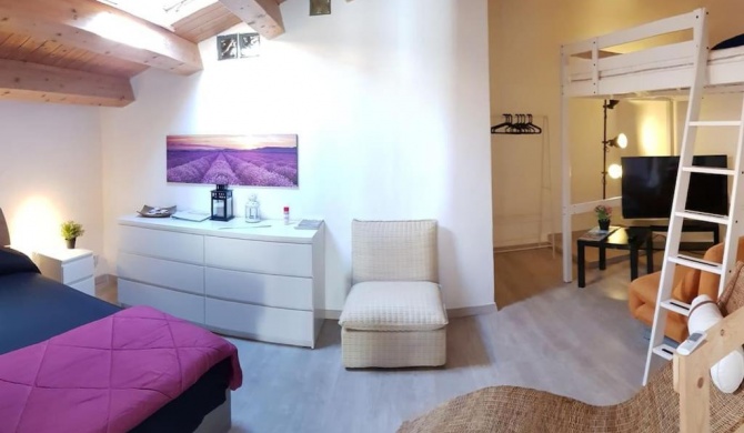 HOMEHOLIDAYINSICILY - APPARTAMENTO LOFT NORD