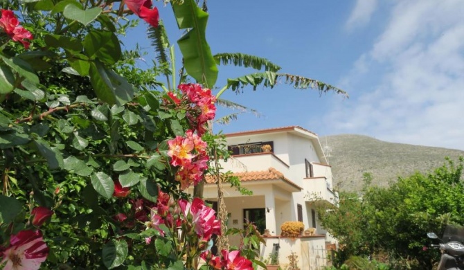Il Roseto di Betty villa piano T e 1