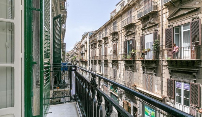 Vittorio Emanuele Charming Central Flats