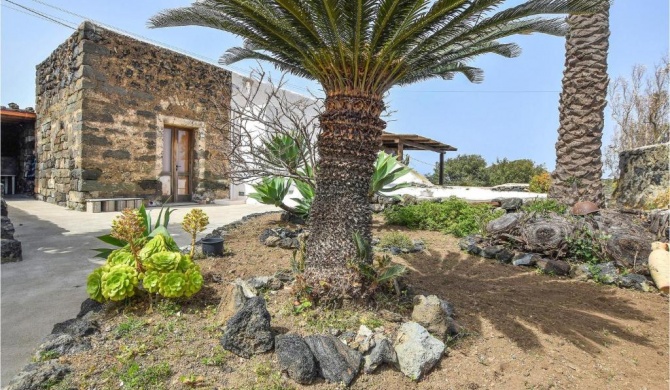 Nice home in Pantelleria with WiFi and 2 Bedrooms